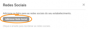 Imagem mostrando a opção de adicionar redes sociais no Hubt, com ícones representando um smartphone, logotipos de várias redes sociais (como Facebook, Instagram e Twitter) e um formulário de integração, simbolizando a funcionalidade de conectar e gerenciar perfis de redes sociais diretamente na plataforma Hubt.