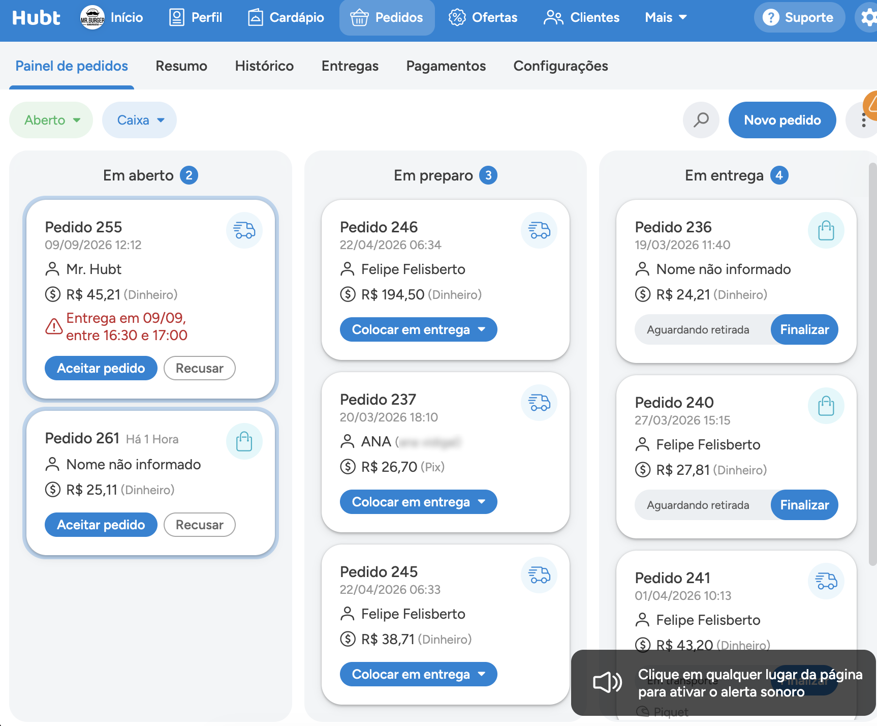 Painel de pedidos com o aviso para clicar em qualquer lugar da página e ativar o alerta sonoro