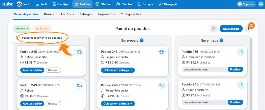 Menu do seletor Aberto com a opcao Pausar recebimento de pedidos circulada e uma seta apontando para ela