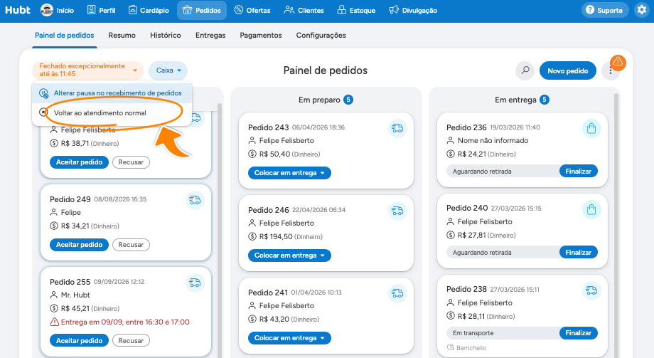 Seletor laranja aberto com Voltar ao atendimento normal circulado e uma seta apontando para a opcao