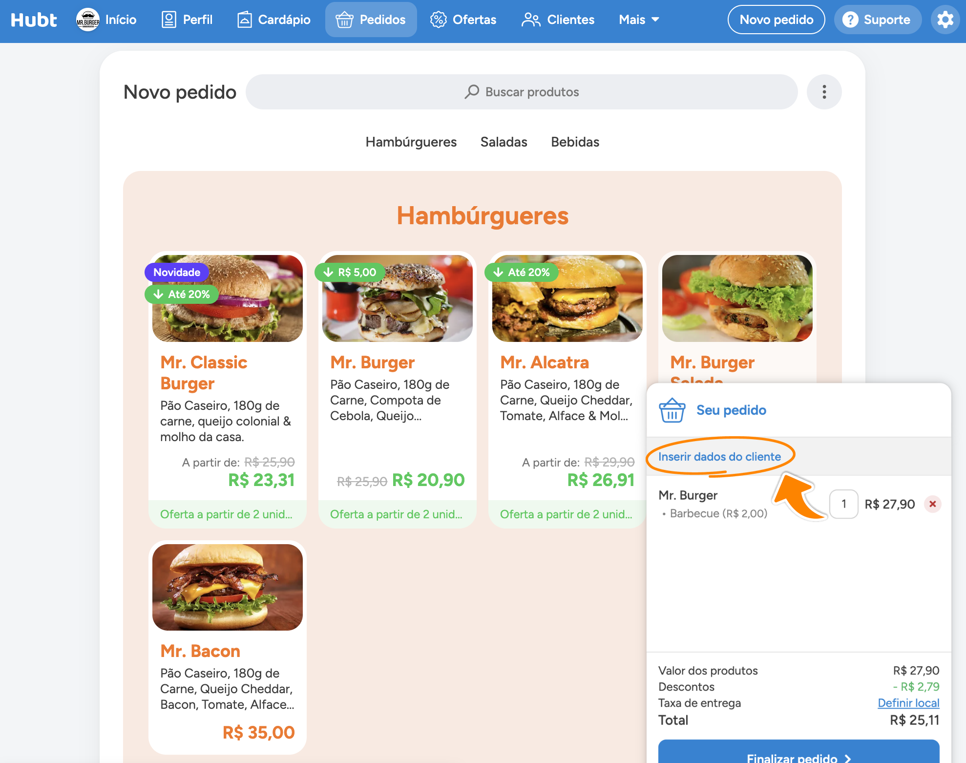 Tela Novo pedido com o cardápio e o carrinho, com o link Inserir dados do cliente marcado