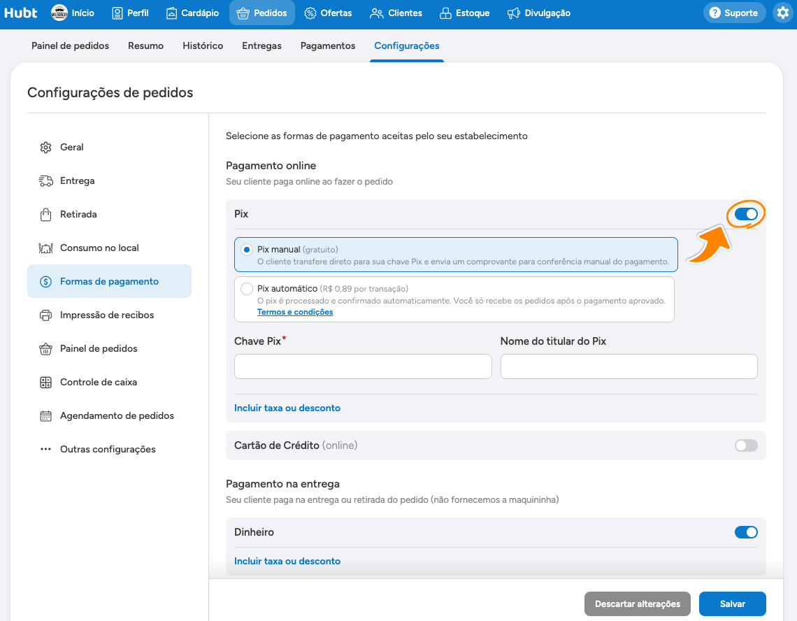 Tela de formas de pagamento com a chave do Pix ligada e as duas opções de Pix